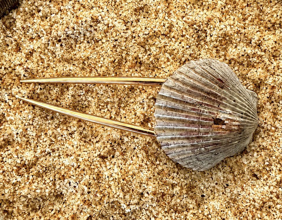Tideworn Bun Pin - Image 2